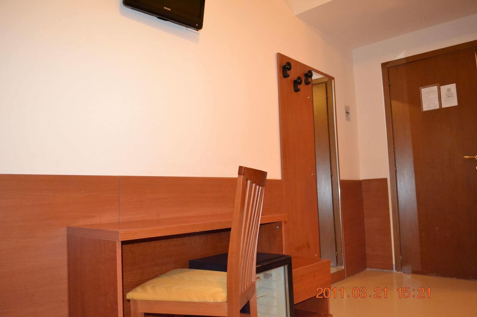 Hotel Everest 2*